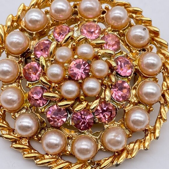 VTG Pink Crystal faux pearl Gold tone brooch pin lapel pin unsigned sparkle - Picture 2 of 5